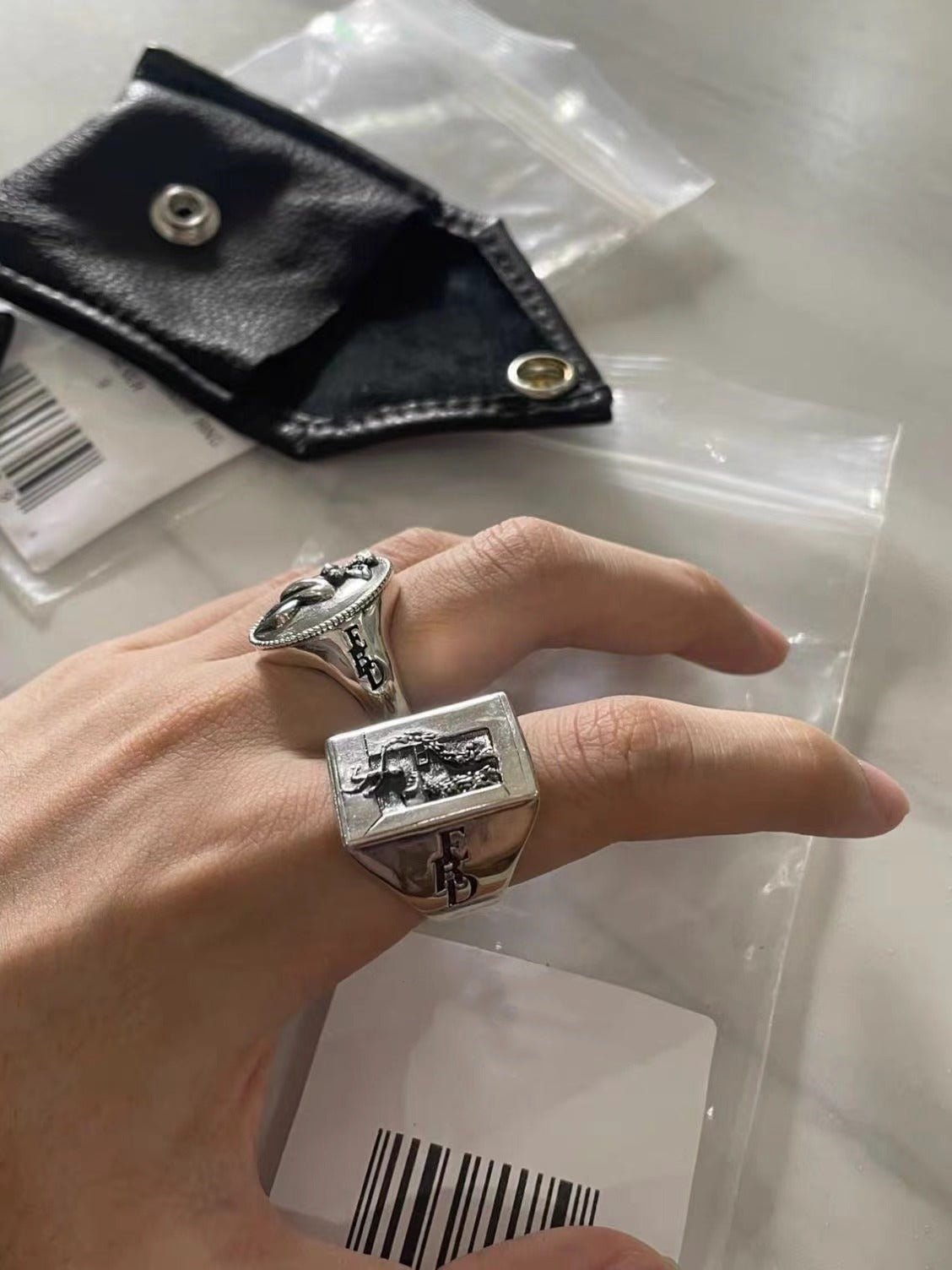 Relief-style silver finger rings for both men and women pure silver